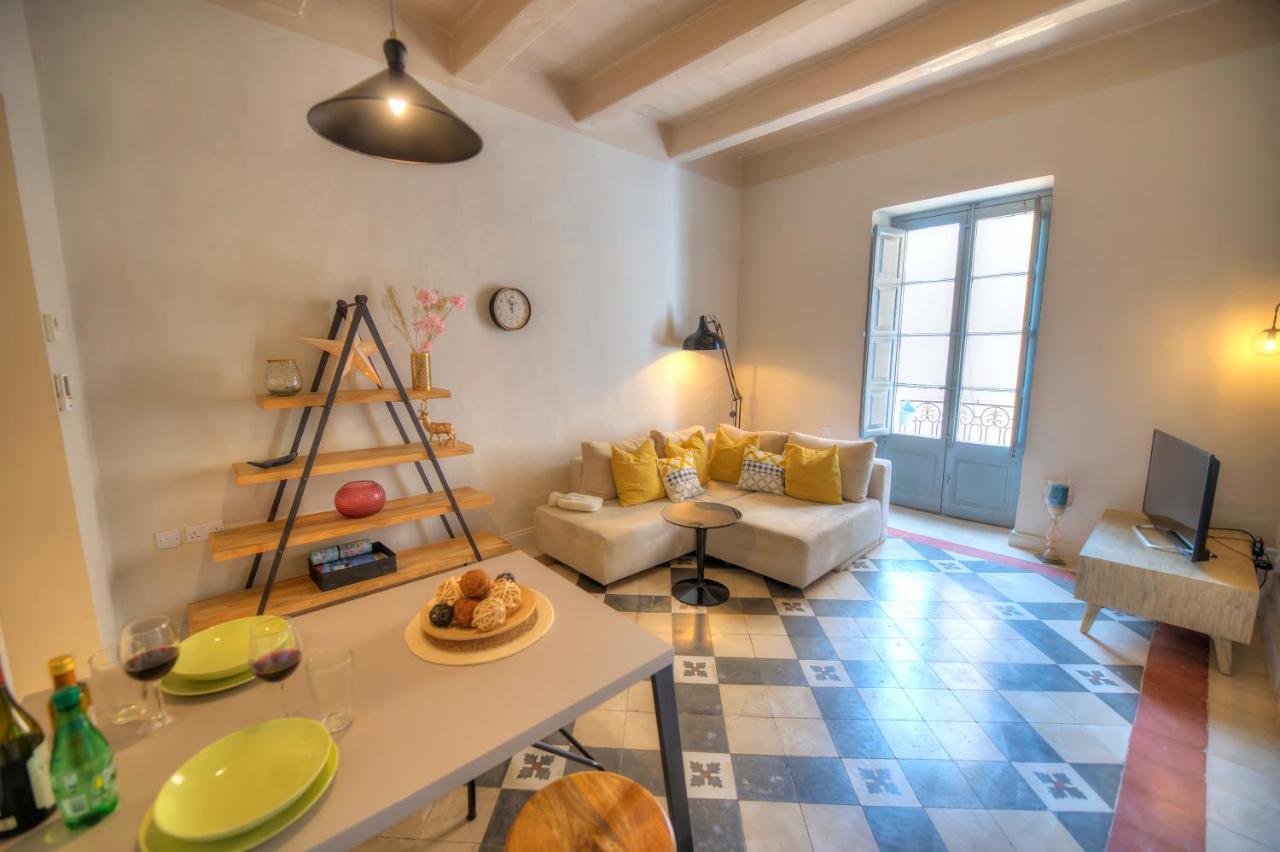 Charming & Traditional Flat In City Center Esch1-2 Valletta Exterior photo