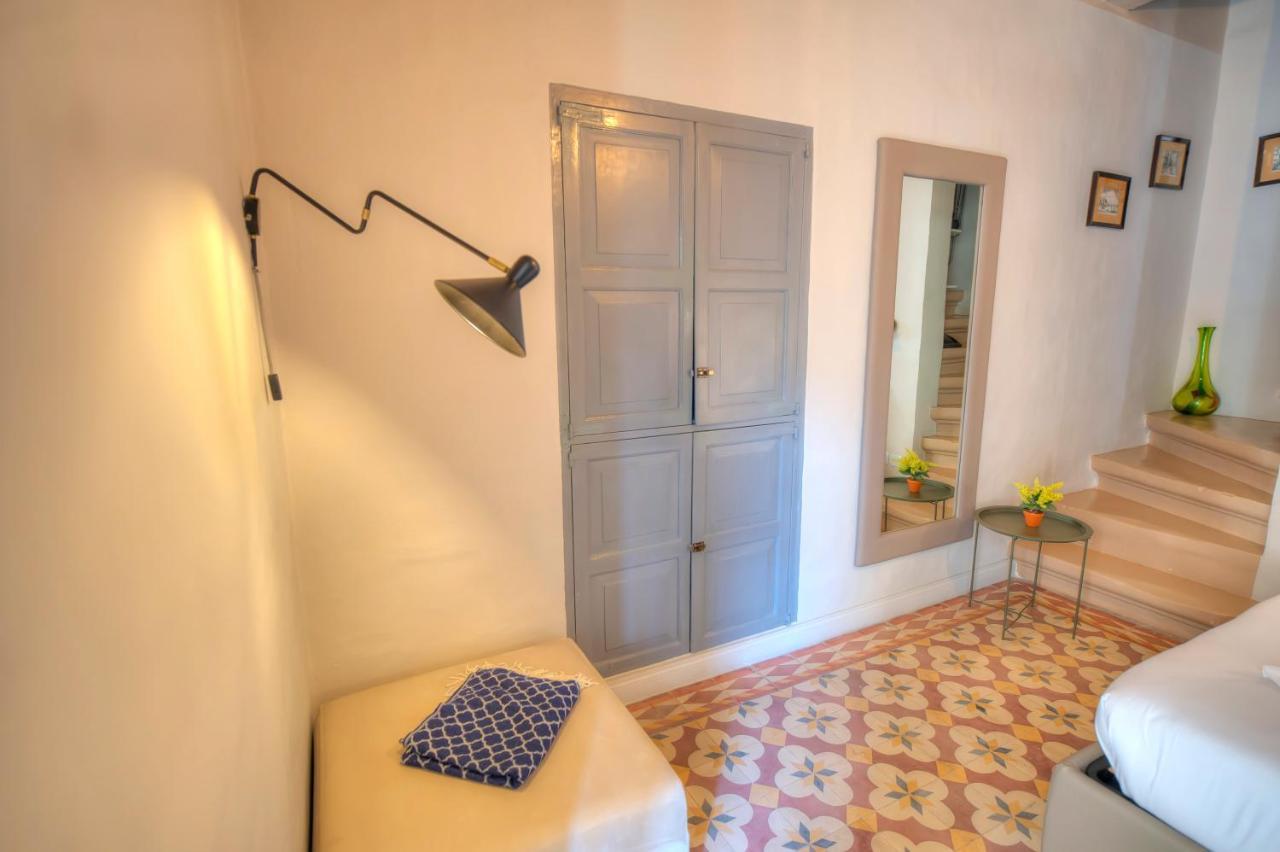Charming & Traditional Flat In City Center Esch1-2 Valletta Exterior photo