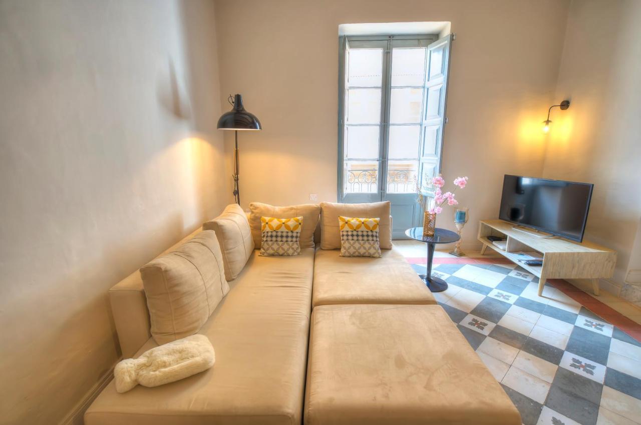 Charming & Traditional Flat In City Center Esch1-2 Valletta Exterior photo