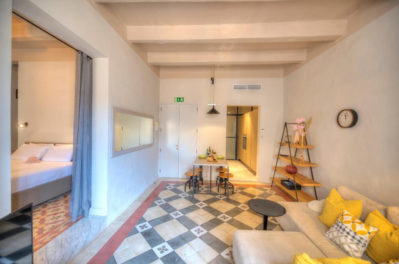 Charming & Traditional Flat In City Center Esch1-2 Valletta Exterior photo