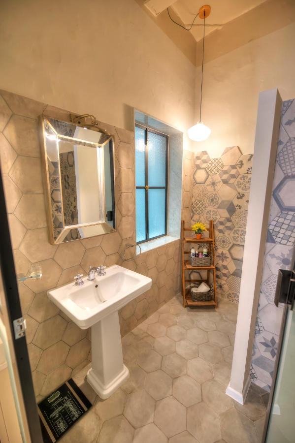 Charming & Traditional Flat In City Center Esch1-2 Valletta Exterior photo